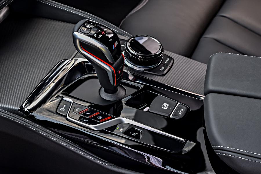 Детали интерьера BMW M5 Competition (F90) 2018 года  (WW) (фото 135 из 151)